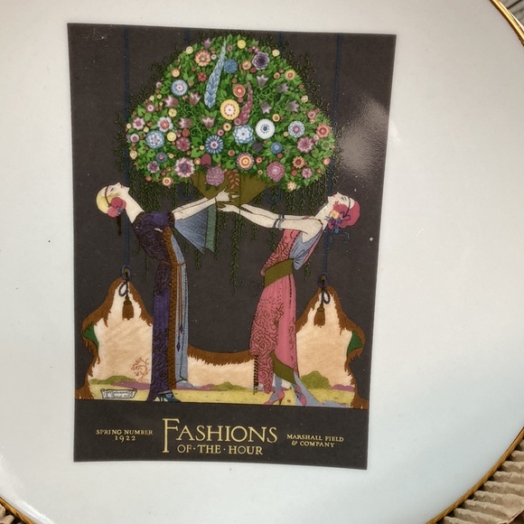 4 Collectible Plates FASHIONS OF THE HOUR - Marshall Field's 2002 - Picture 6 of 9
